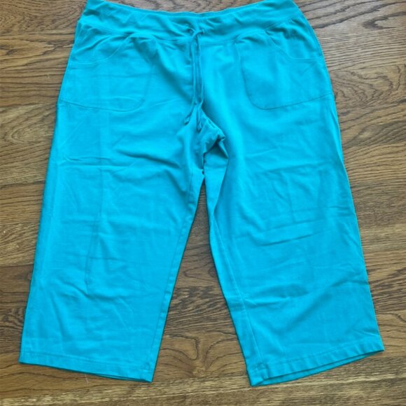 Danskin Now Loose Fit Capri Pants Turquoise Blue Size XL (16-18) - Picture 1 of 5